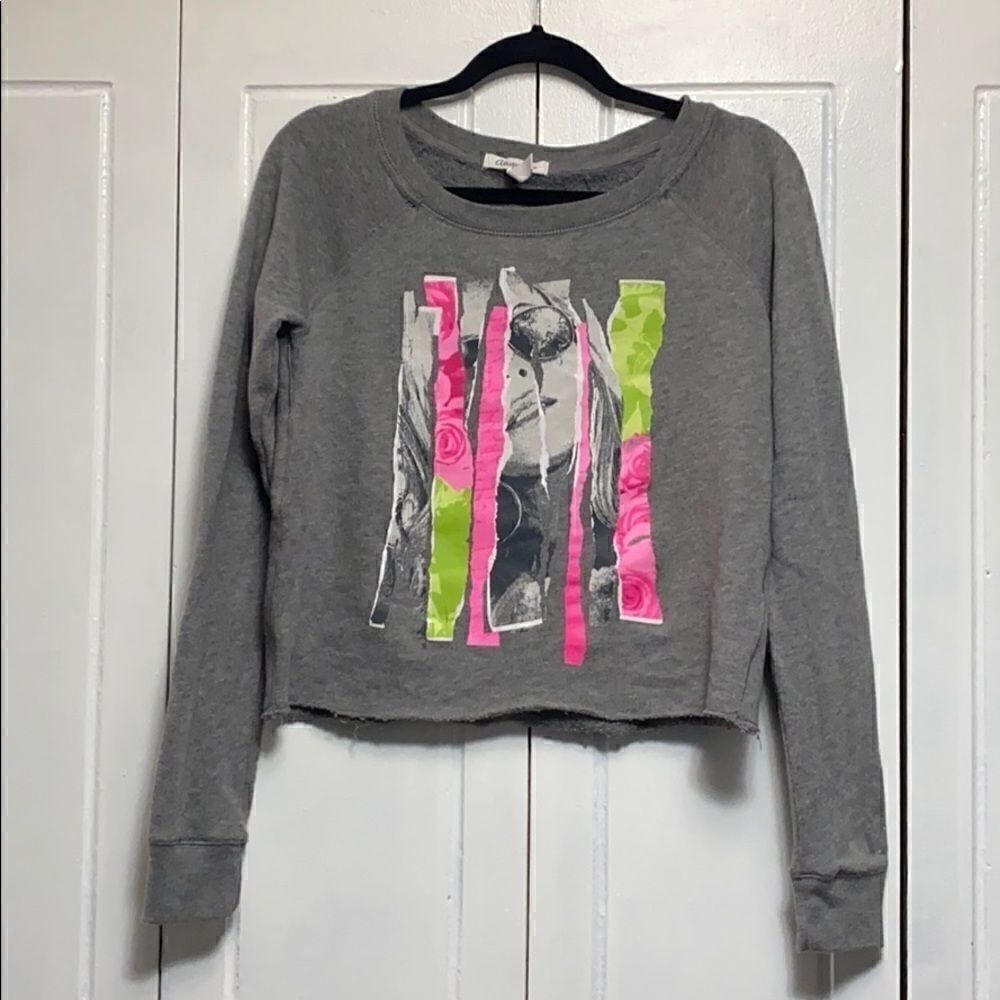 Aeropostale cropped gray sweatshirt graphic top…